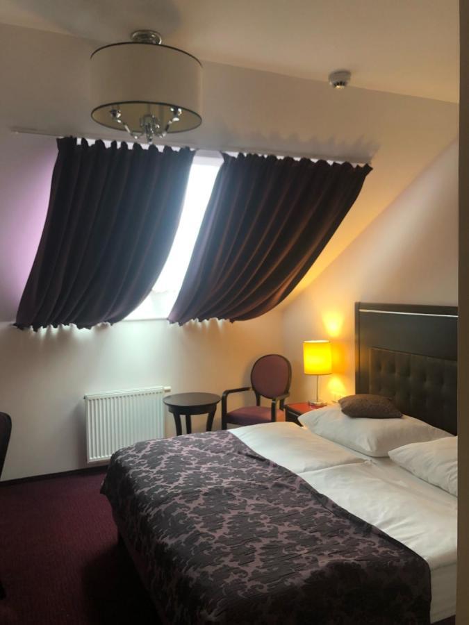 Residence Helmova Prague Luaran gambar